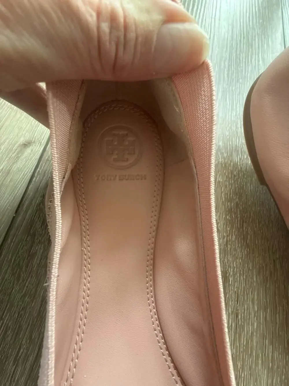 Tory Burch Pink Leather Ballet Flats with Gold Logo and Patent Cap Toe Size 9M